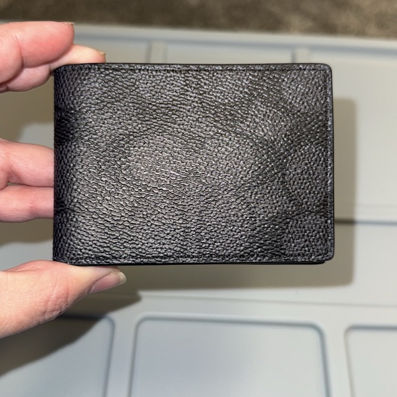 Coach Compact Billfold Wallet In Signature Canvas - Picture 5 of 7